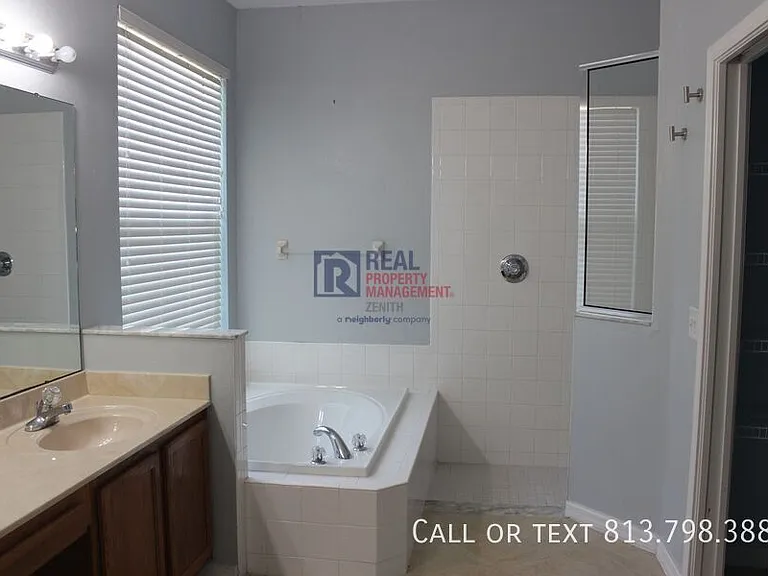 452 Westchester Hills Ln — Photo 26
