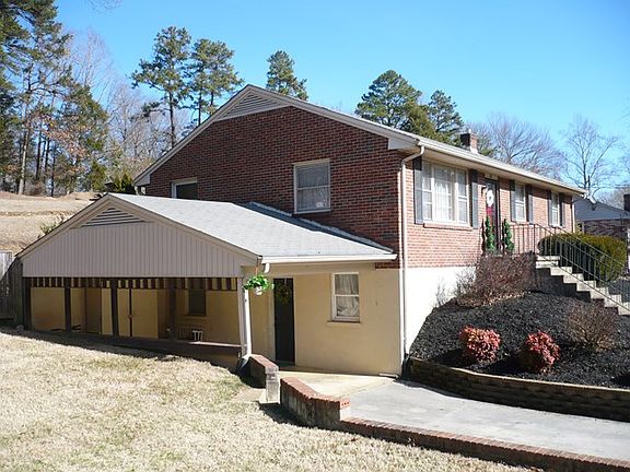 5th image of 118 Brook Cir
