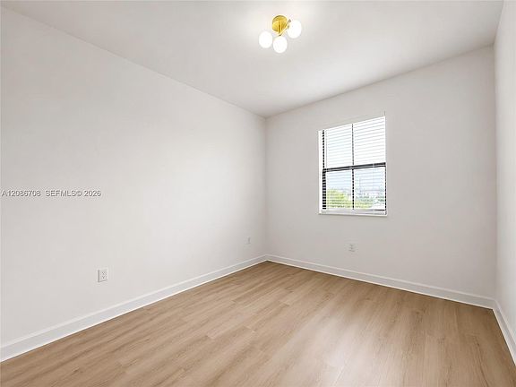 4th image of 3448 W 110th Ter