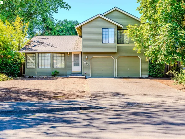 16076 NW Oak Hills Dr, Beaverton, OR 97006