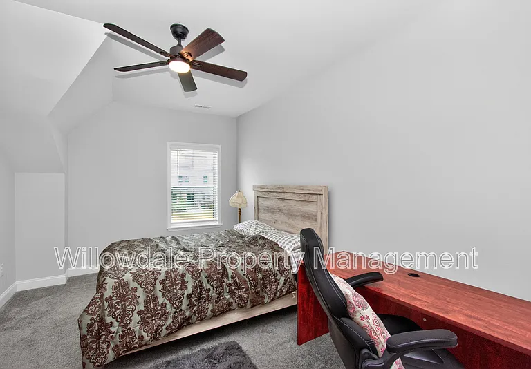 111 N Parkside Dr — Photo 40