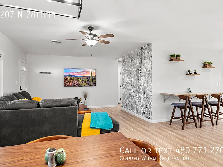 2207 N 28th Pl — Photo 14