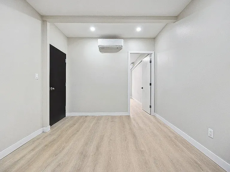 72-14 66th St #2R — Photo 3