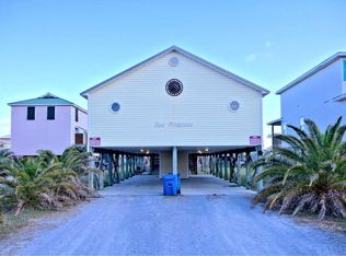 1389 W Lagoon Ave #B, Gulf Shores, AL 36542