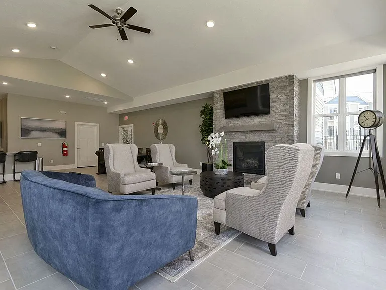 Dodson Pointe Apartment Homes — Photo 56