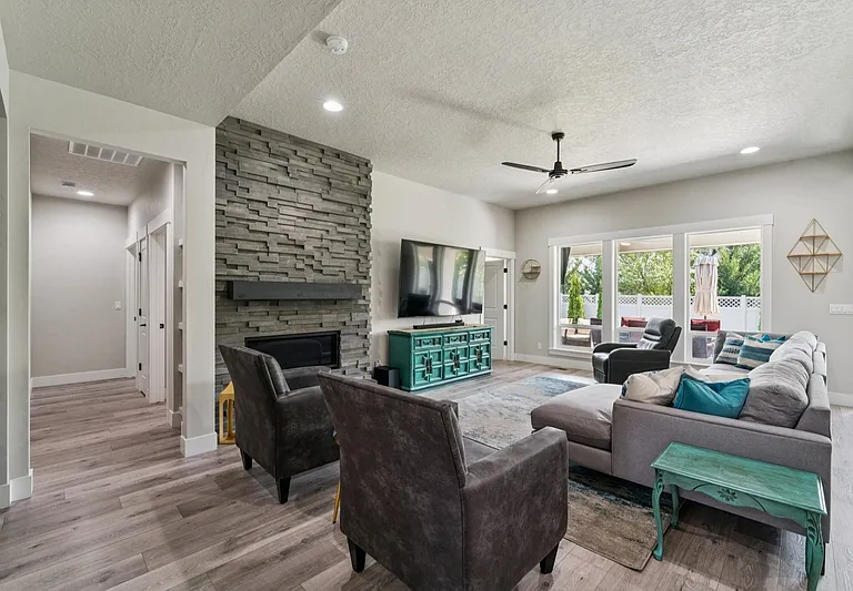 3821 W Balducci St — Photo 21