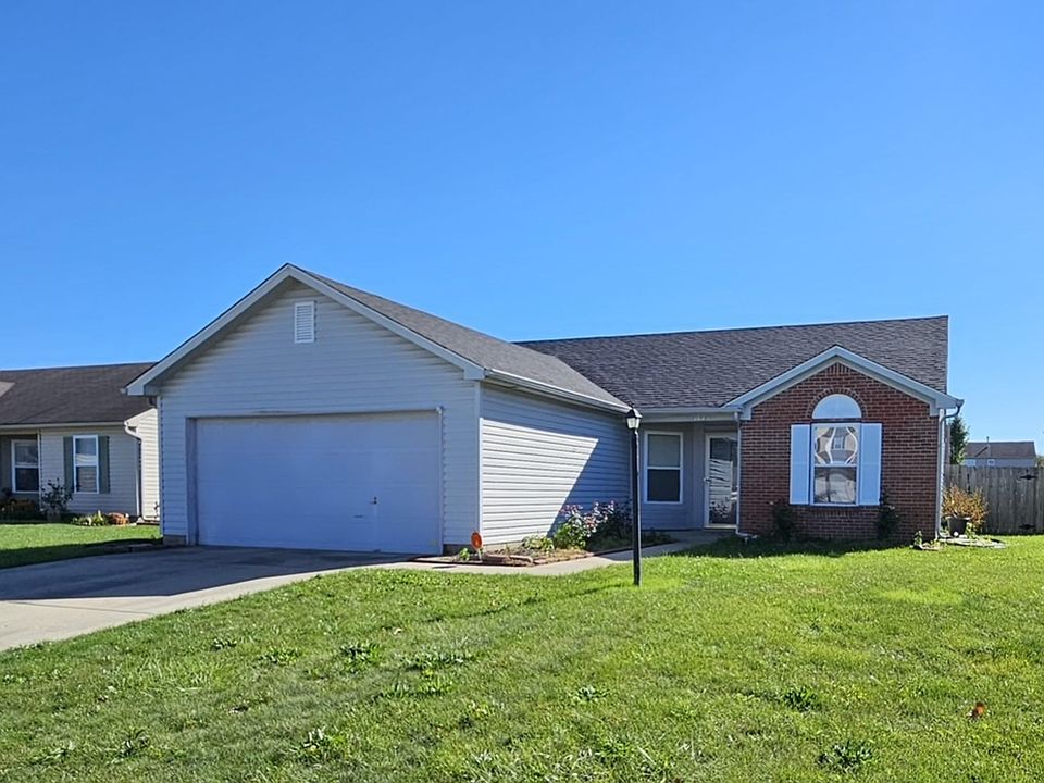 1st image of 1695 Sweetwater Ln