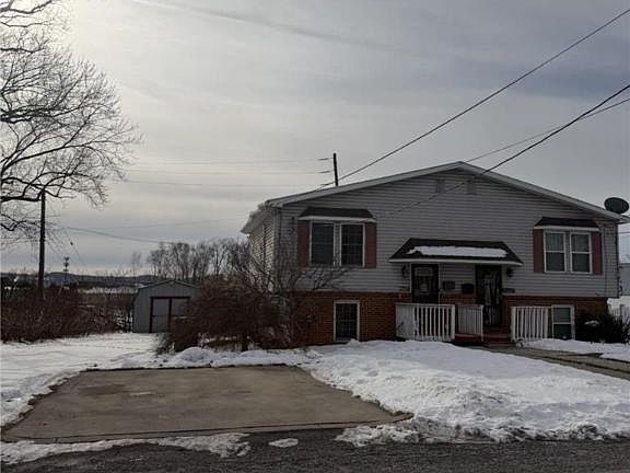 2nd image of 2734 Columbia St