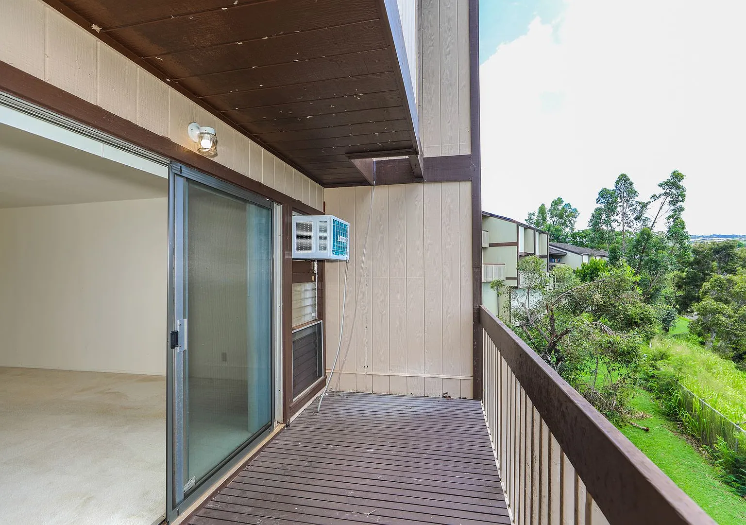 1409: Hillside Terrace II #D — Photo 2