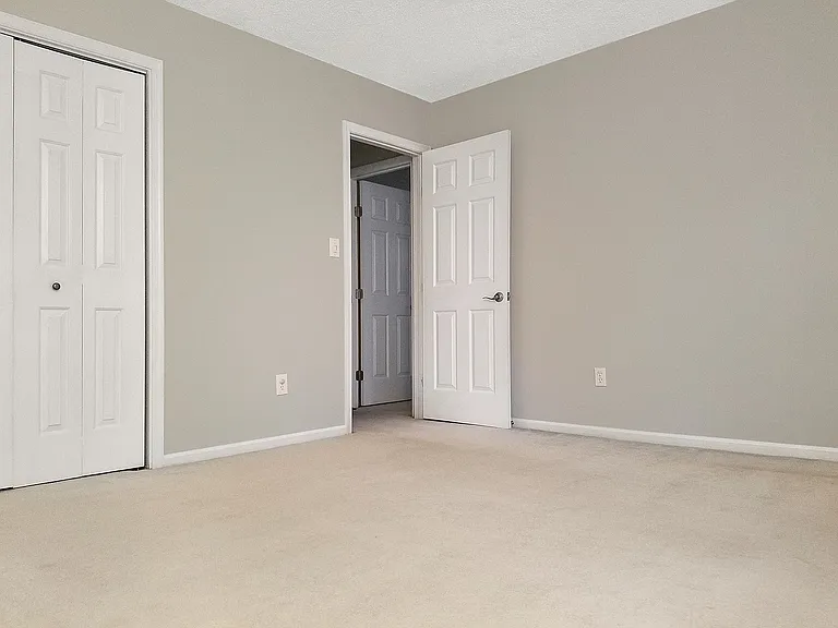 7704 Middlefield Mews — Photo 13