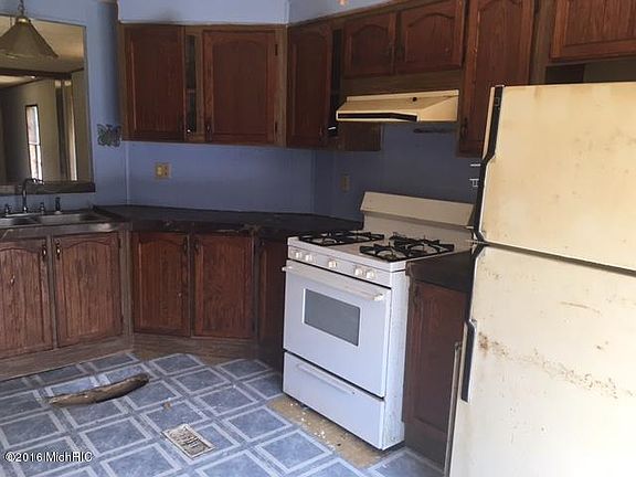 4th image of 2866 Ashcroft Dr