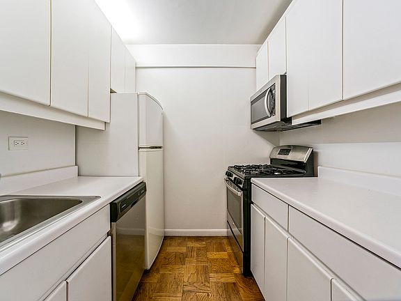 5th image of 630 1st Ave APT 21A