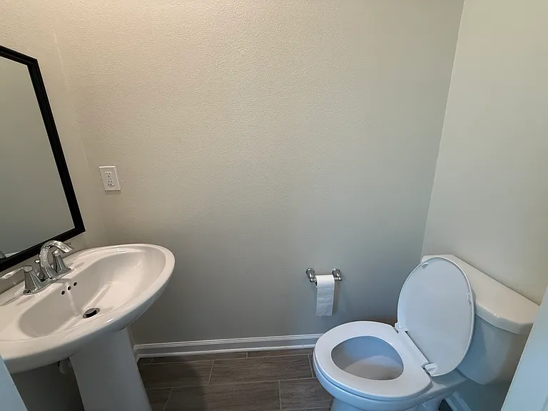 17016 Quicksilver Ave — Photo 6