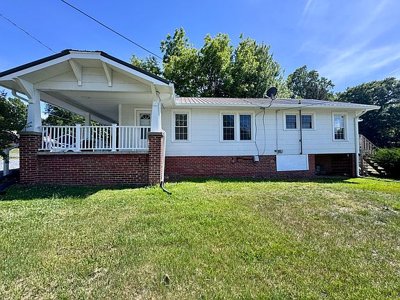 2nd image of 602 Highland St #A