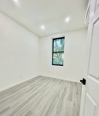 Rented by Homes R Us Realty Of NY Inc | media 22