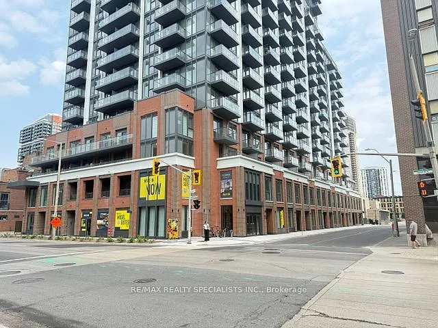 75 James St S #708 — Photo 1