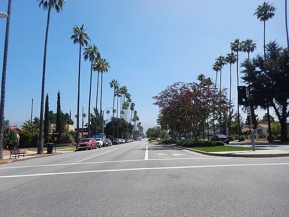 4th image of 776 S Brand Blvd