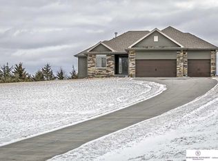 7605 Dutch Hall Rd, Omaha, NE 68122