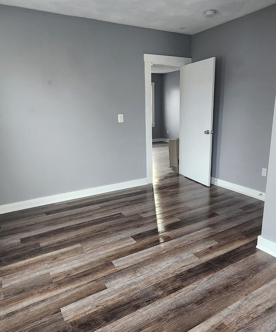 159 4th St FLOOR 2, Leominster, MA 01453 Zillow