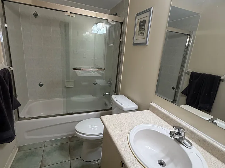 127 Brisdale Dr — Photo 12