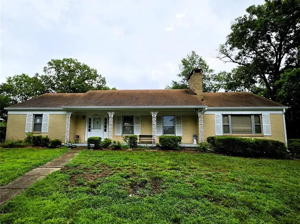 1406 Rosedale Ln, Poplar Bluff, MO 63901