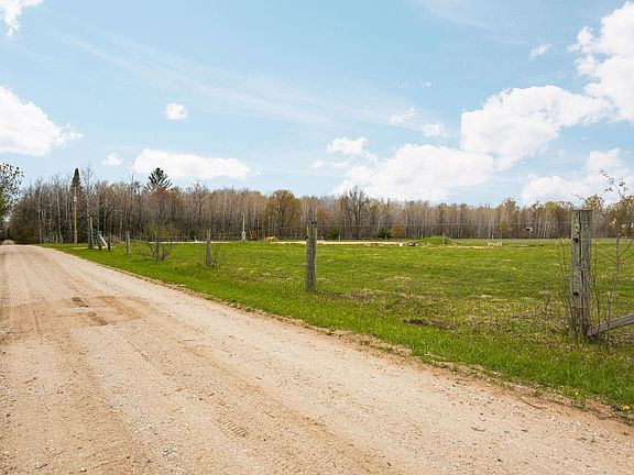 3rd image of 3976 Irvin Rd
