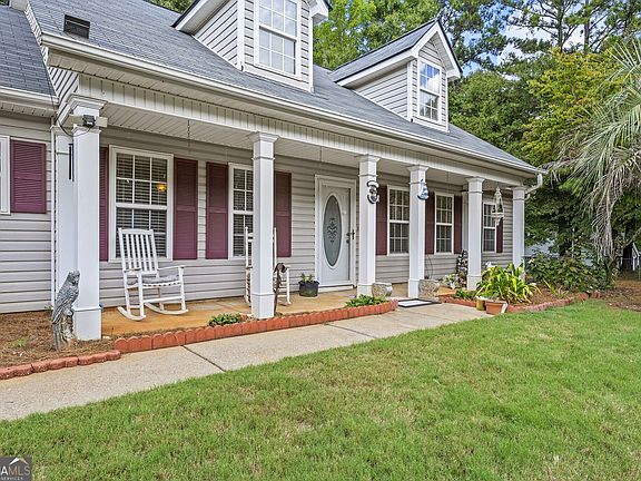 5th image of 1231 Snapping Shoals Rd