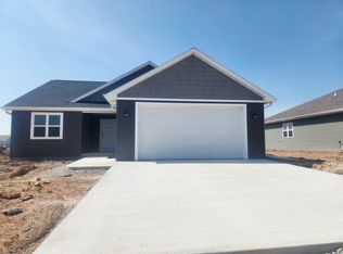 2031 Red Fox Ln, Kaukauna, WI 54130