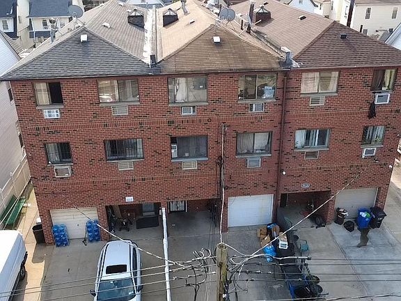 3rd image of 9440 121st Street