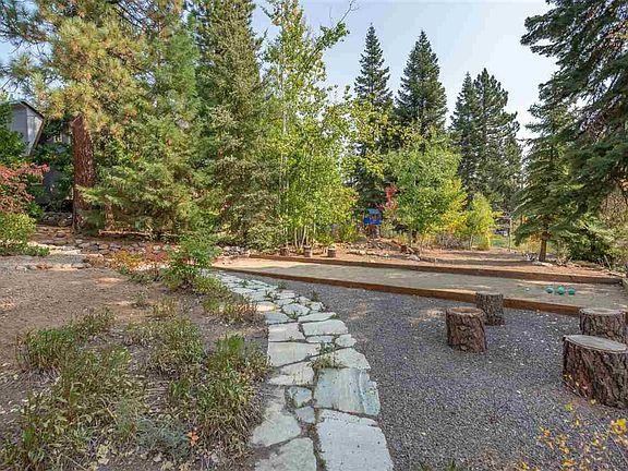 3rd image of 7455 Kingswood Dr