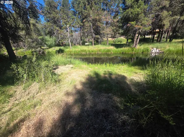 17040 Island Loop Way, Bend, OR 97707