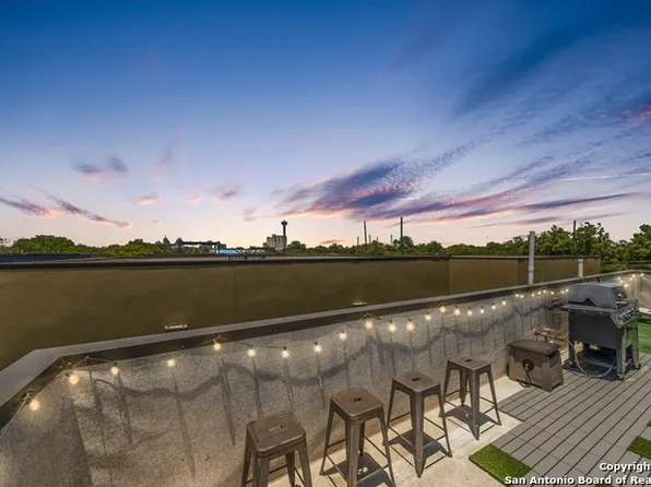 137 Lotus St, San Antonio, TX 78210