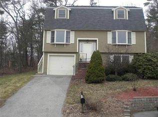 1 Julia Connors Dr, Burlington, MA 01803