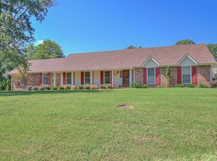 94 Valley Brook Dr, Hendersonville, TN 37075