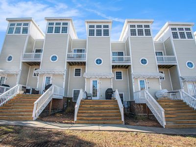 105 N Thompson St, New Buffalo, MI, 49117