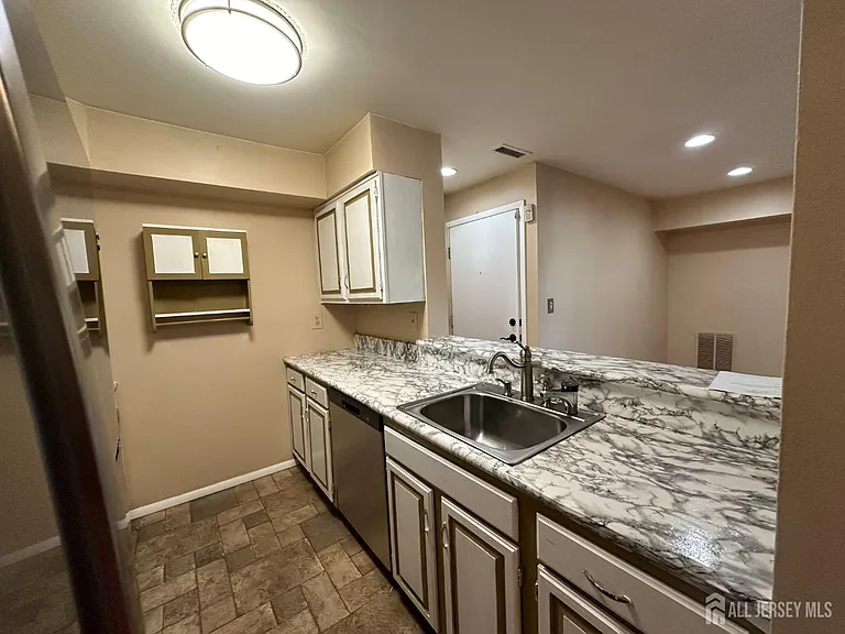 1006 Aspen Dr — Photo 17