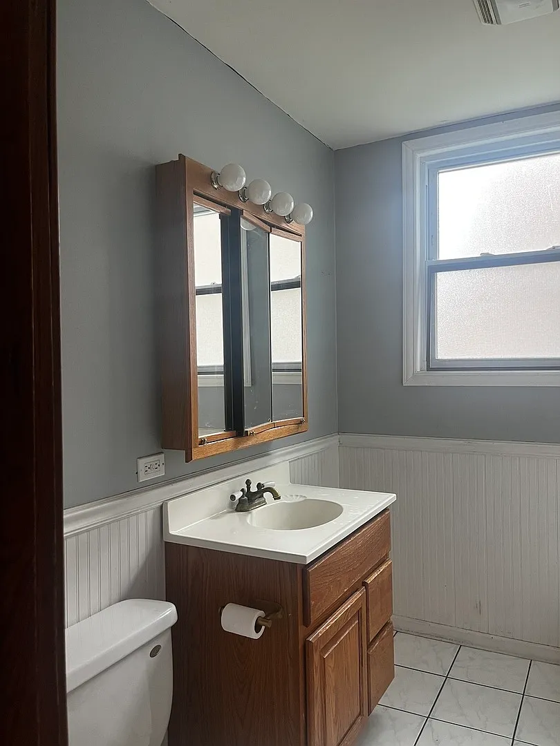 3 bed, 1330 sqft, $2,600 — Photo 4