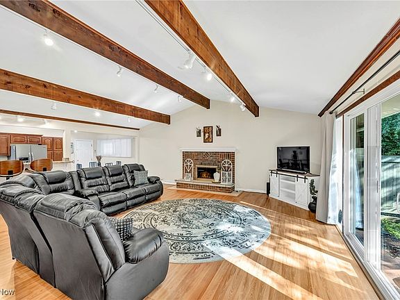 3rd image of 5519 Revere Dr