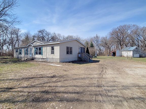 3rd image of 70651 460th St