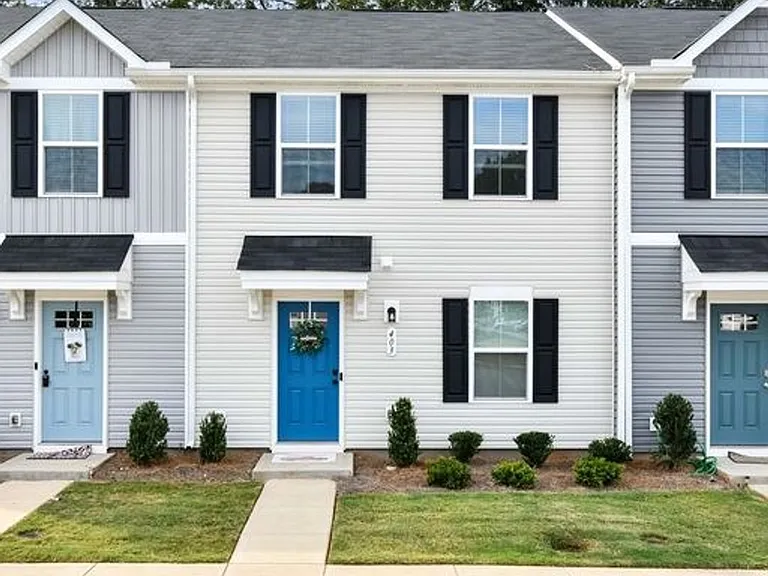 403 Hampton Townes Dr — Photo 1