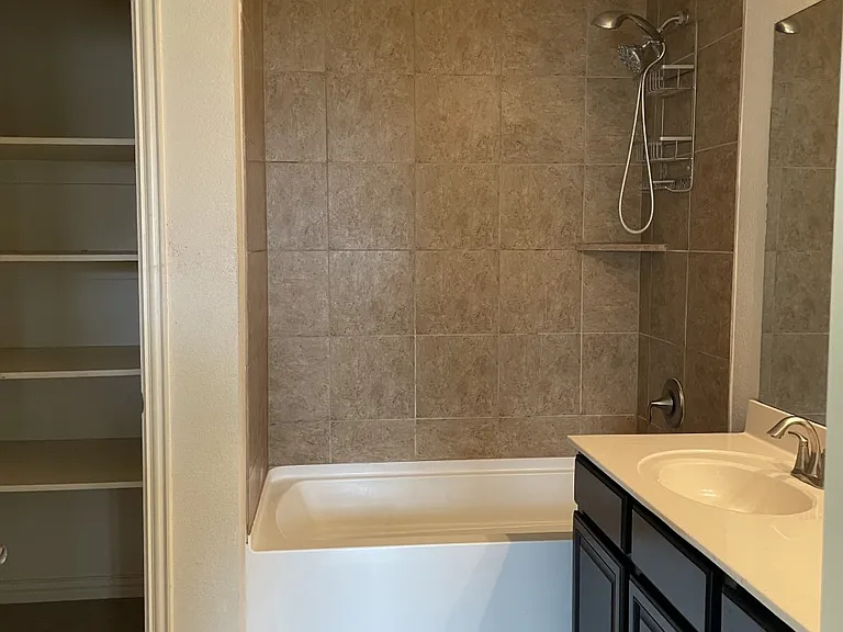3049 Peyton Brook Dr — Photo 12