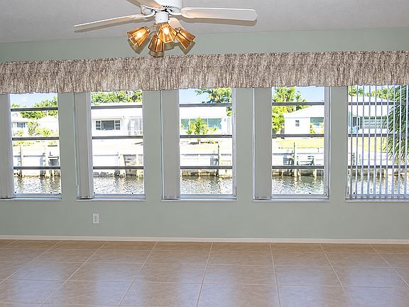 4th image of 2583 Oberon Rd