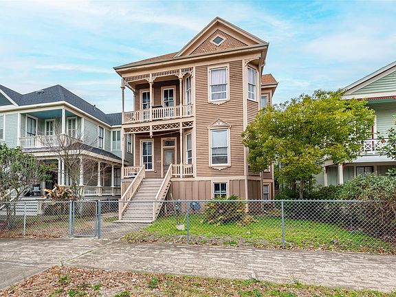 2nd image of 1824 Avenue K