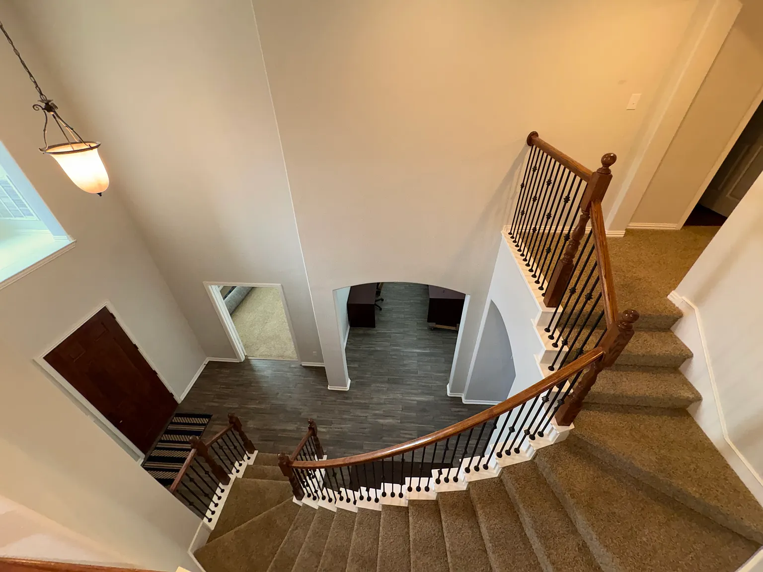 5 bed, 3842 sqft, $3,500 — Photo 4