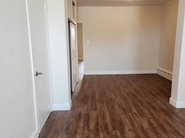 64-10 Myrtle Avenue image 7 of 16