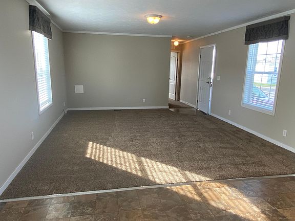 4th image of 32653 N Cary Ln
