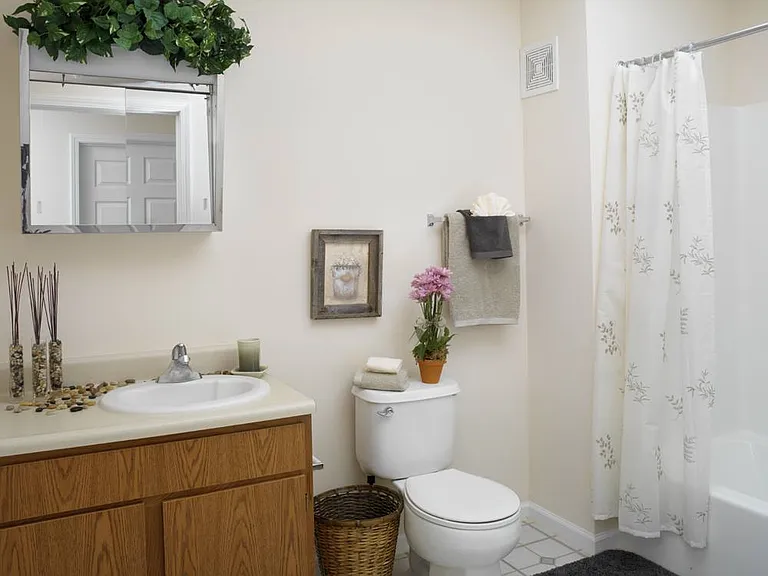 Arbors at Riverbend — Photo 20
