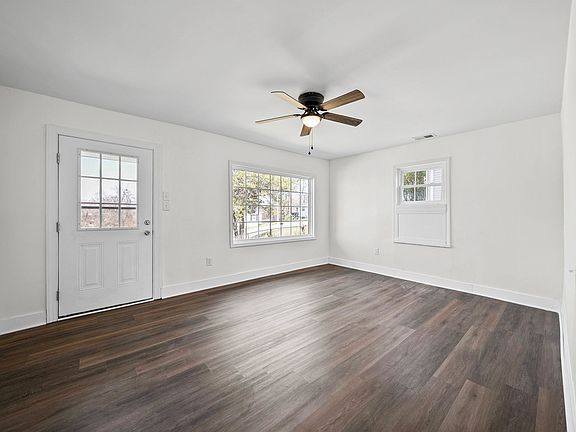 5th image of 1216 Vine St