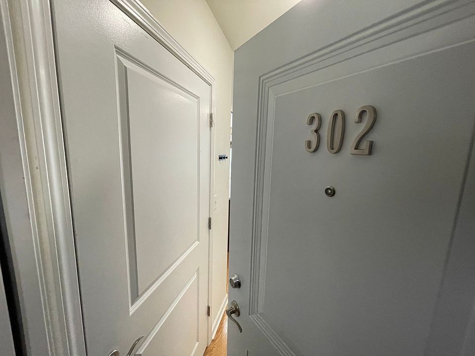1st image of 420 Broadway #302
