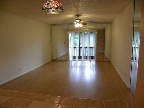 4th image of 4123 NW 88th Ave APT 206